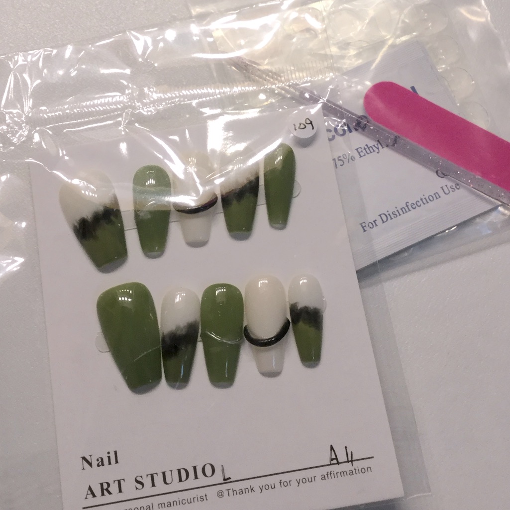 Brand New Hand Made Press On Nails  109